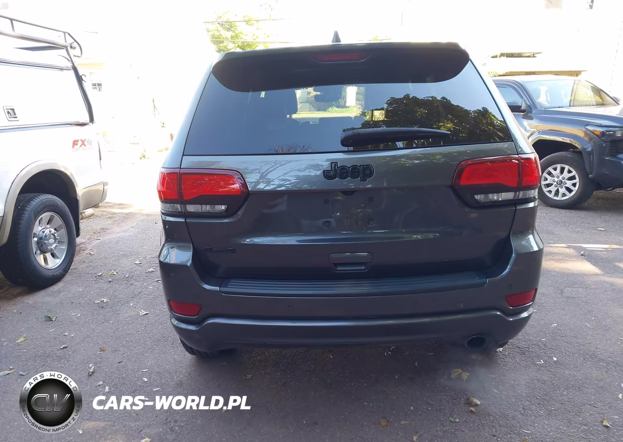 2020 Jeep Grand Cherokee Altitude 4X4 VIN:1C4RJFAG0LC232717 - 16