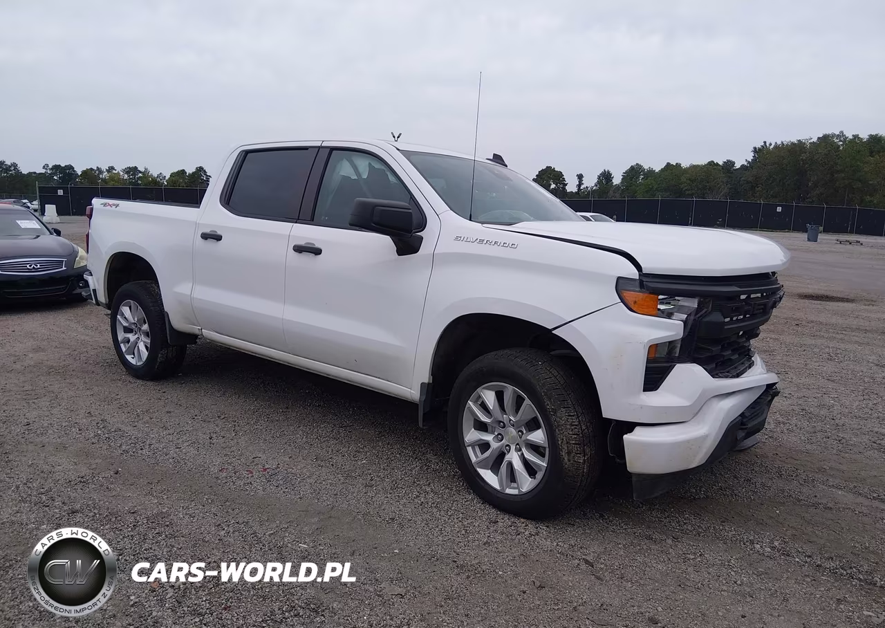2024 Chevrolet Silverado K1500 Custom