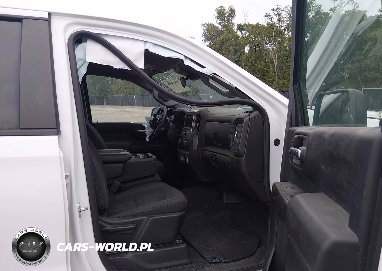 2024 Chevrolet Silverado K1500 Custom VIN:1GCPDBEK1RZ182504 - 5