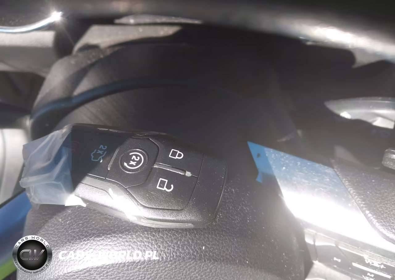 2015 Ford Mustang Ecoboost VIN:1FA6P8THXF5316688 - 11