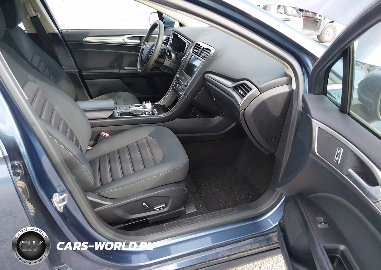 2019 Ford Fusion Se VIN:3FA6P0HD5KR195034 - 5