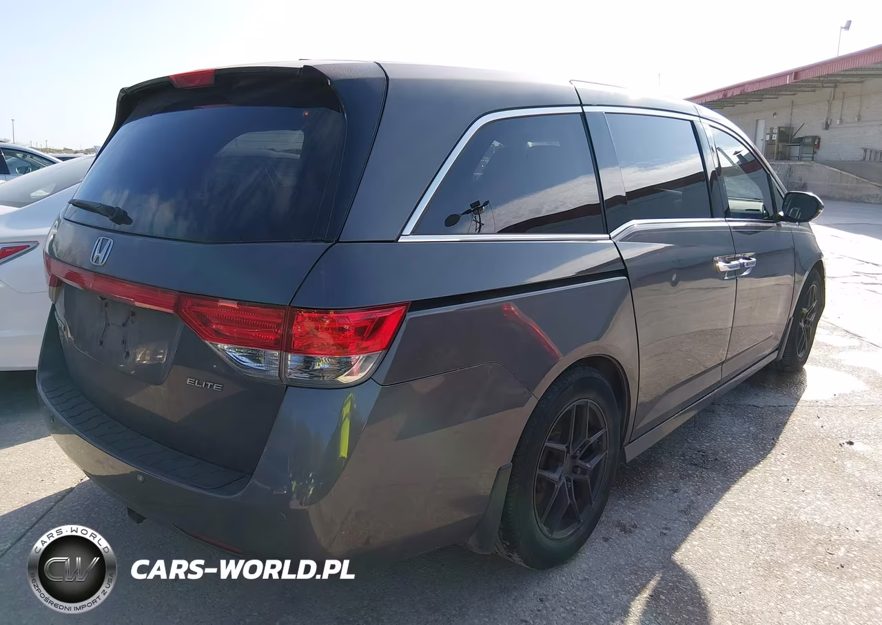 2015 Honda Odyssey Touring-Touring Elite VIN:5FNRL5H93FB038167 - 4