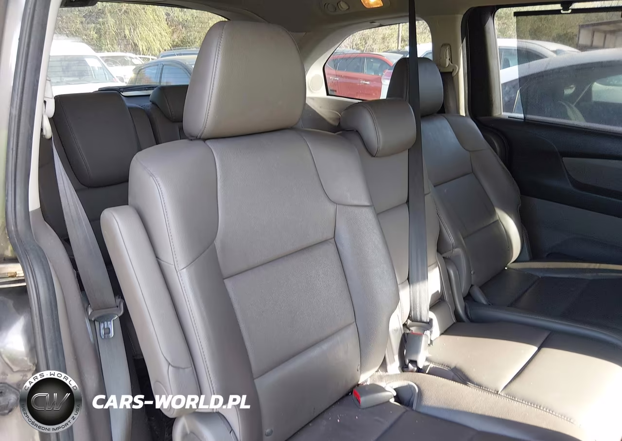 2015 Honda Odyssey Touring-Touring Elite VIN:5FNRL5H93FB038167 - 8