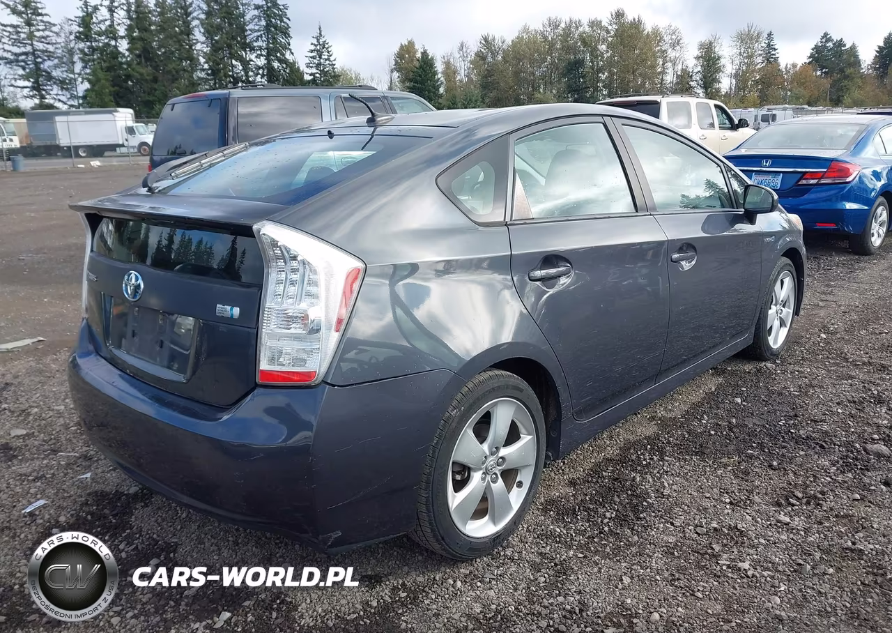 2010 Toyota Prius V VIN:JTDKN3DUXA0020119 - 4
