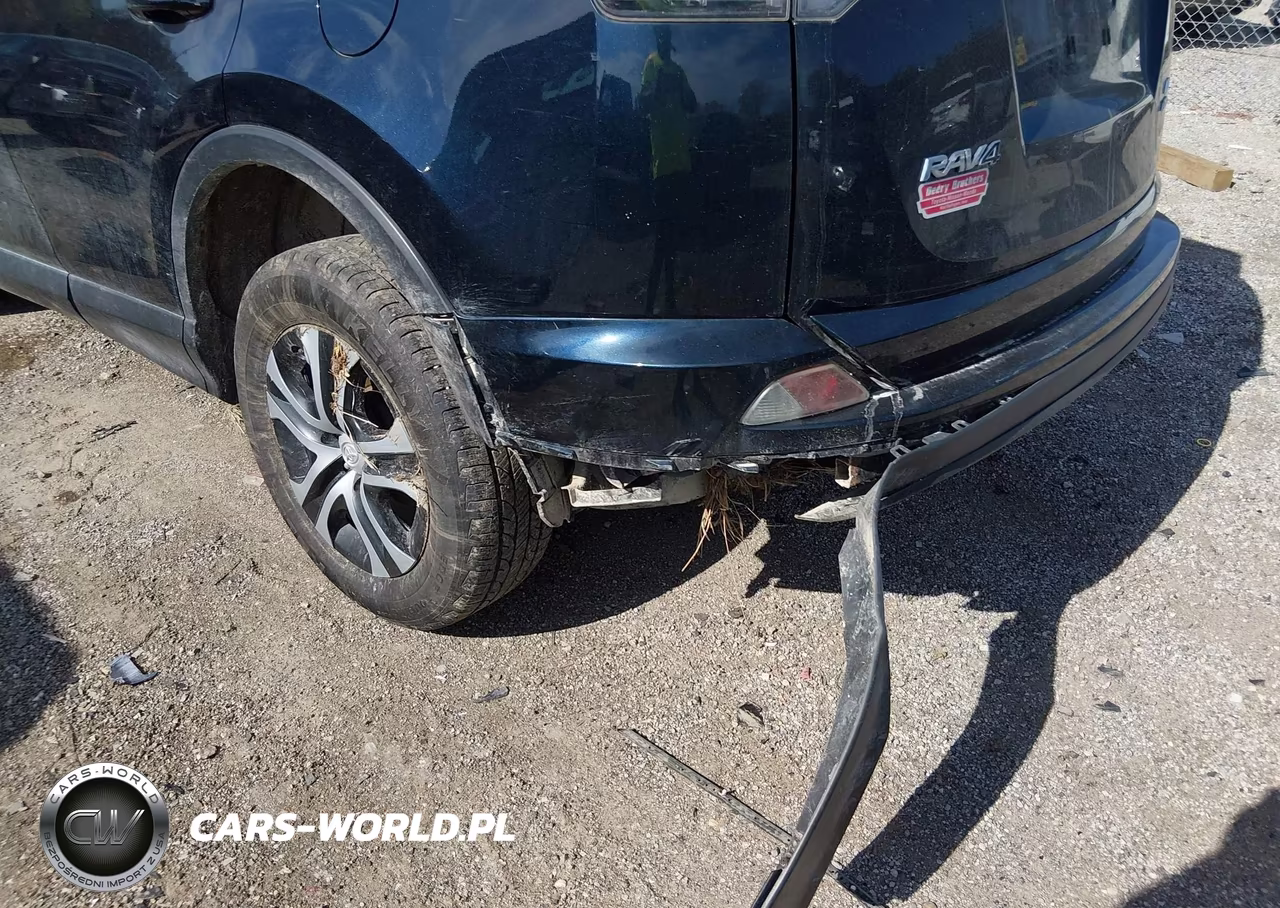 2018 Toyota Rav4 Le VIN:JTMBFREV7JD225607 - 18