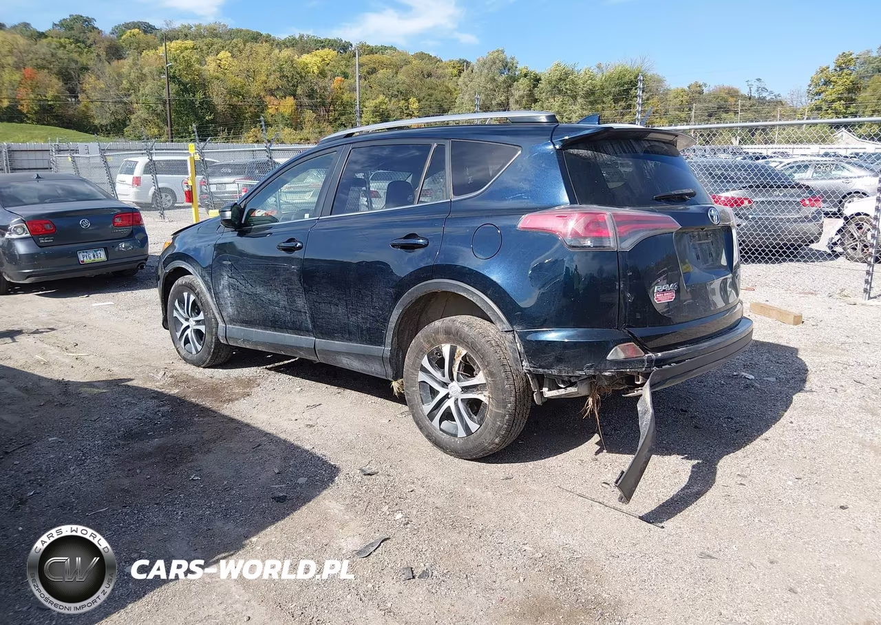 2018 Toyota Rav4 Le VIN:JTMBFREV7JD225607 - 3