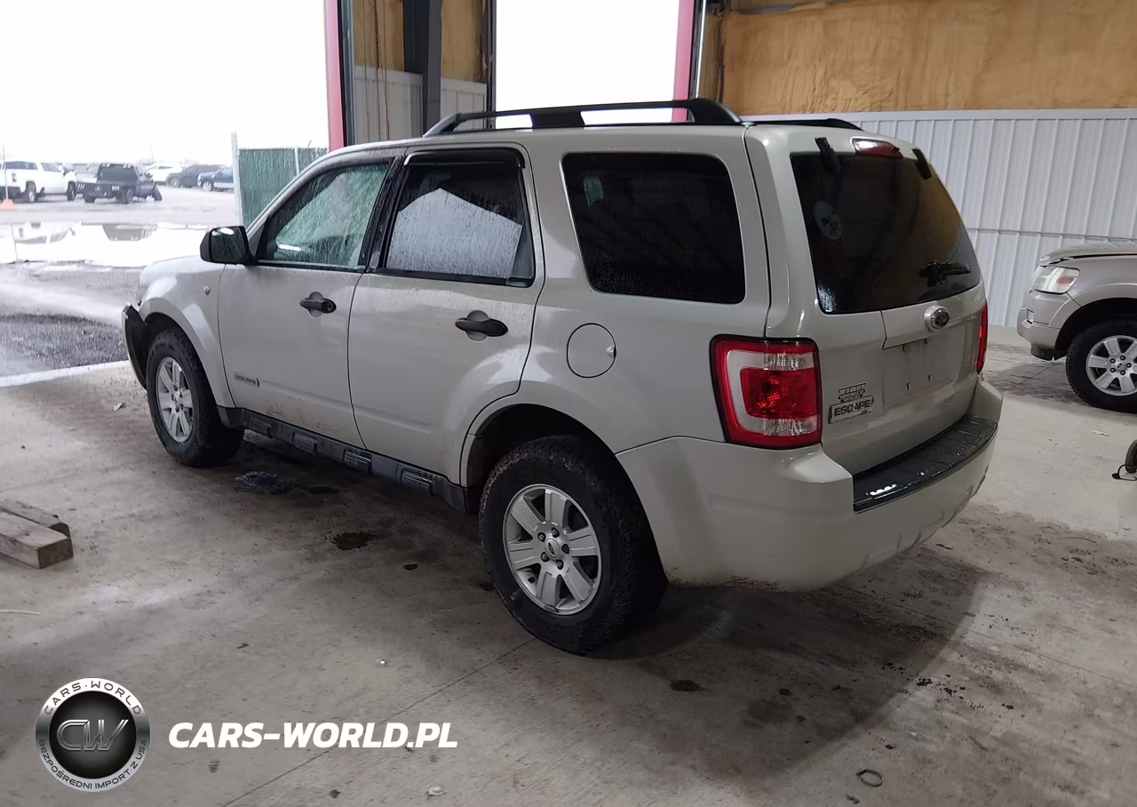 2008 Ford Escape Xlt VIN:1FMCU03158KC98305 - 3