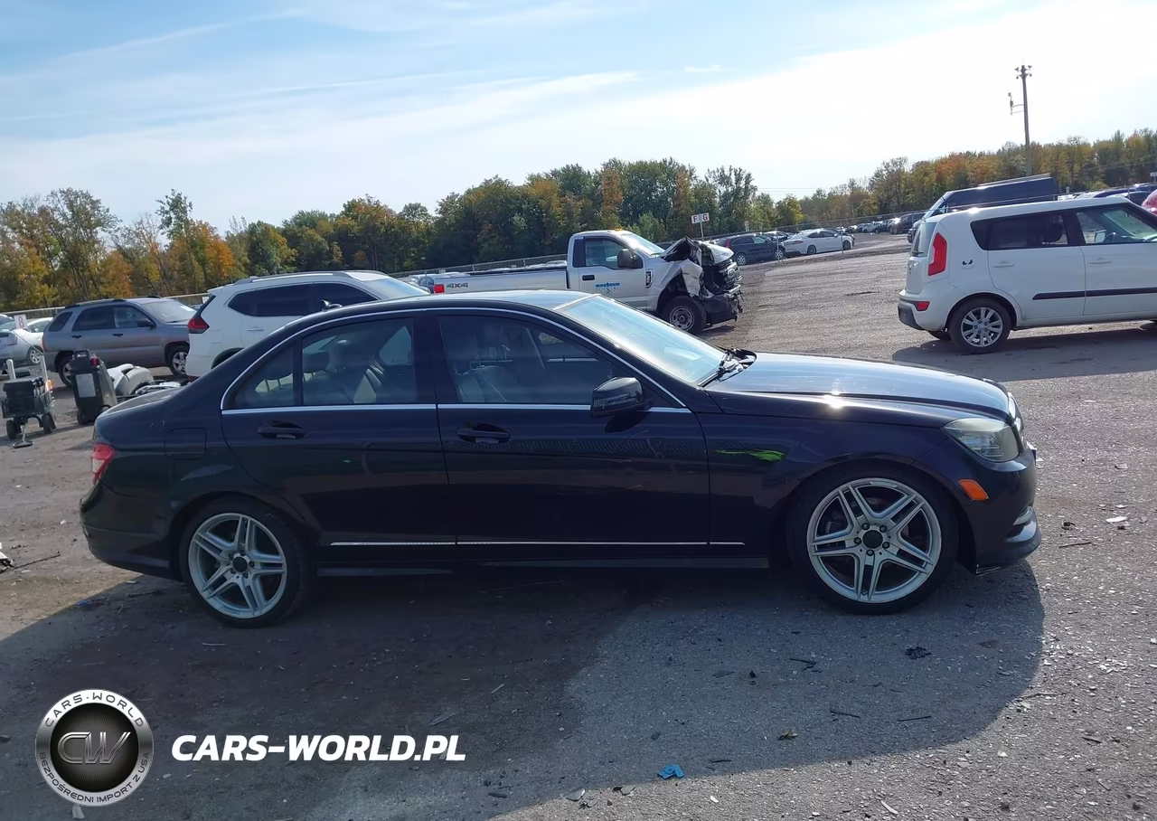 2011 Mercedes-Benz C 300 Luxury-Sport VIN:WDDGF5EB9BR183732 - 13