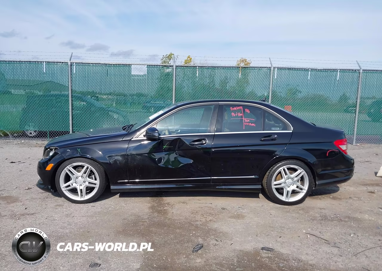 2011 Mercedes-Benz C 300 Luxury-Sport VIN:WDDGF5EB9BR183732 - 14