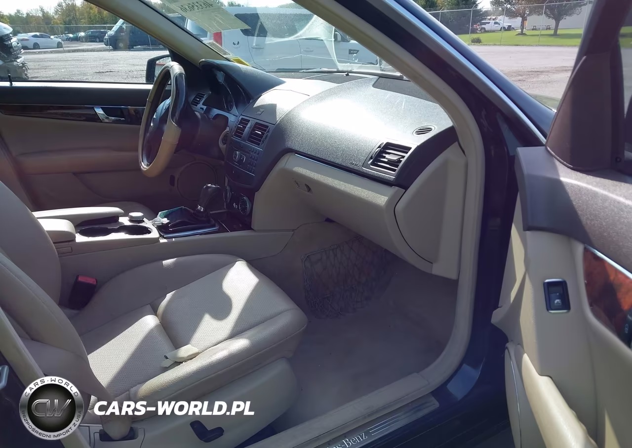 2011 Mercedes-Benz C 300 Luxury-Sport VIN:WDDGF5EB9BR183732 - 5