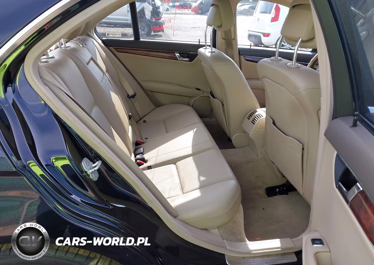 2011 Mercedes-Benz C 300 Luxury-Sport VIN:WDDGF5EB9BR183732 - 8