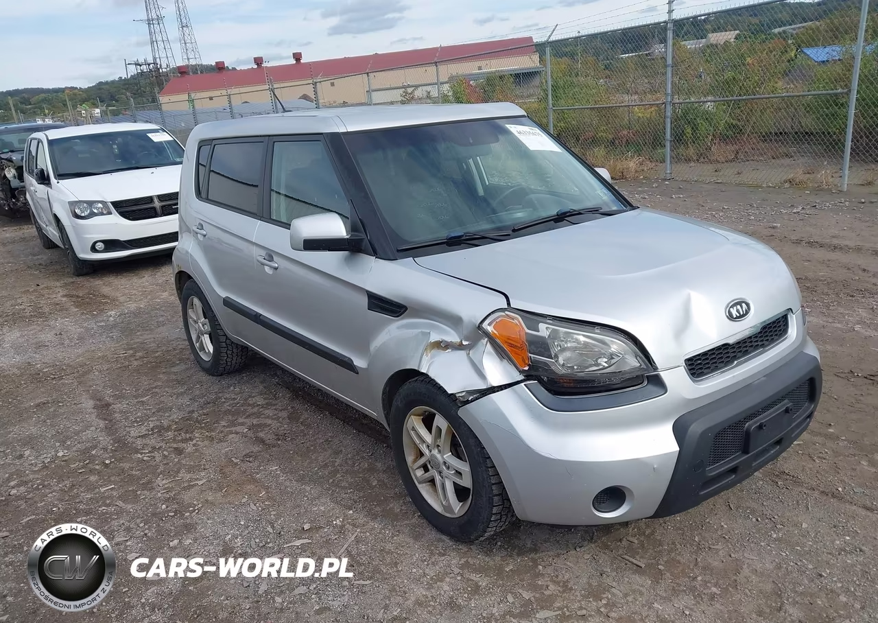 2011 Kia Soul +