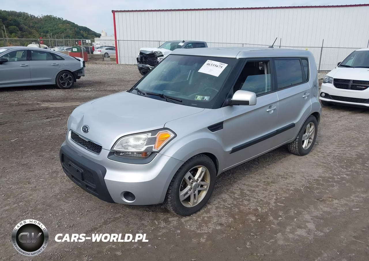 2011 Kia Soul + VIN:KNDJT2A23B7263844 - 2