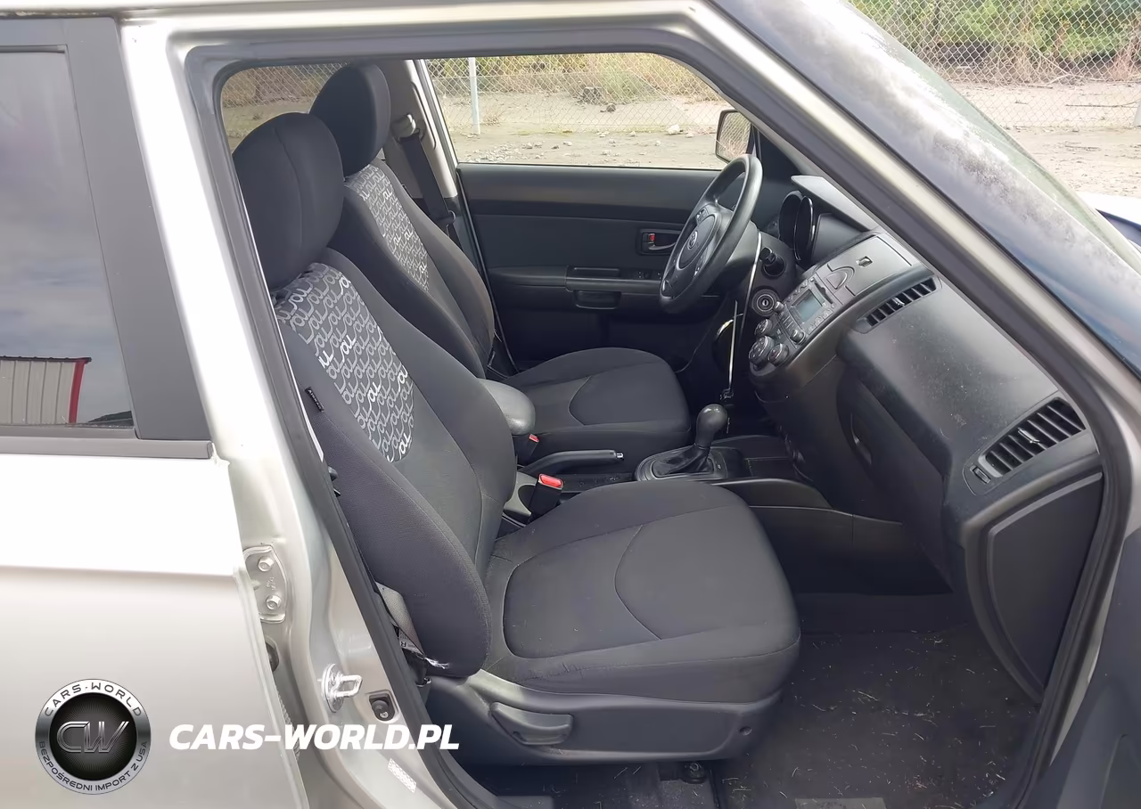 2011 Kia Soul + VIN:KNDJT2A23B7263844 - 5