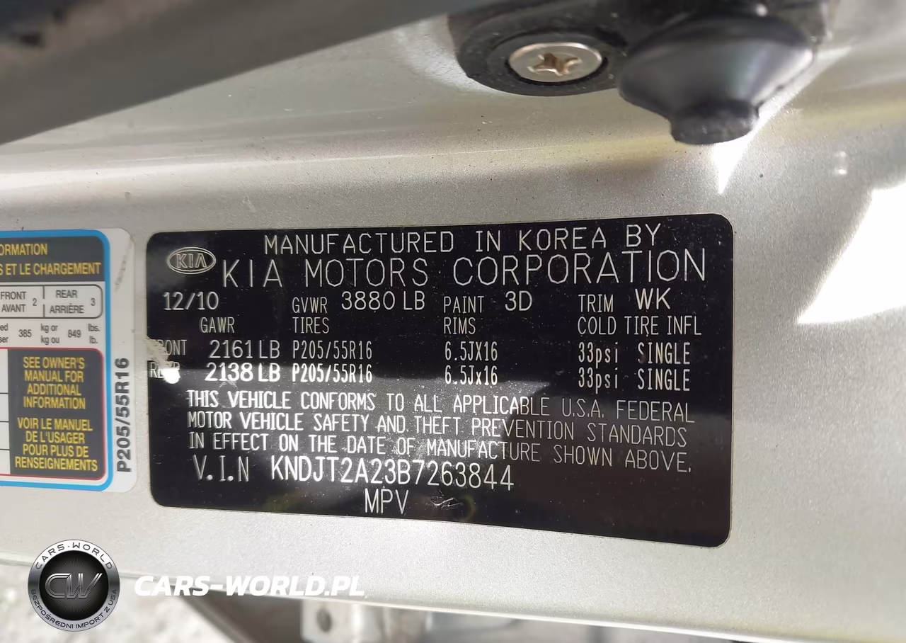 2011 Kia Soul + VIN:KNDJT2A23B7263844 - 9