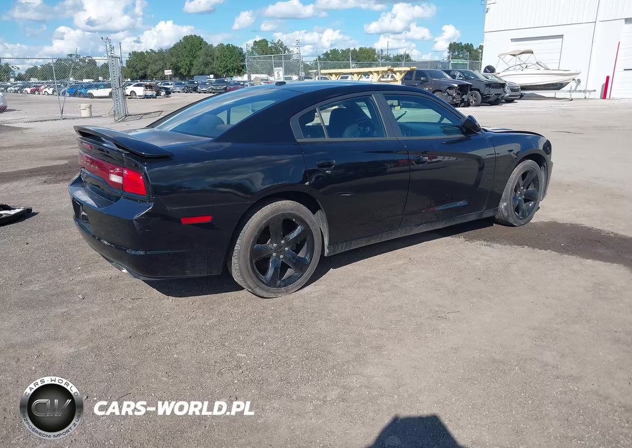 2014 Dodge Charger Sxt VIN:2C3CDXHG7EH144079 - 4