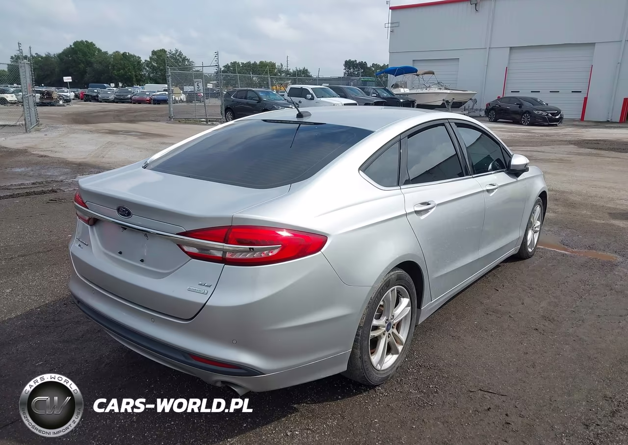 2018 Ford Fusion Se VIN:3FA6P0HD4JR157387 - 4