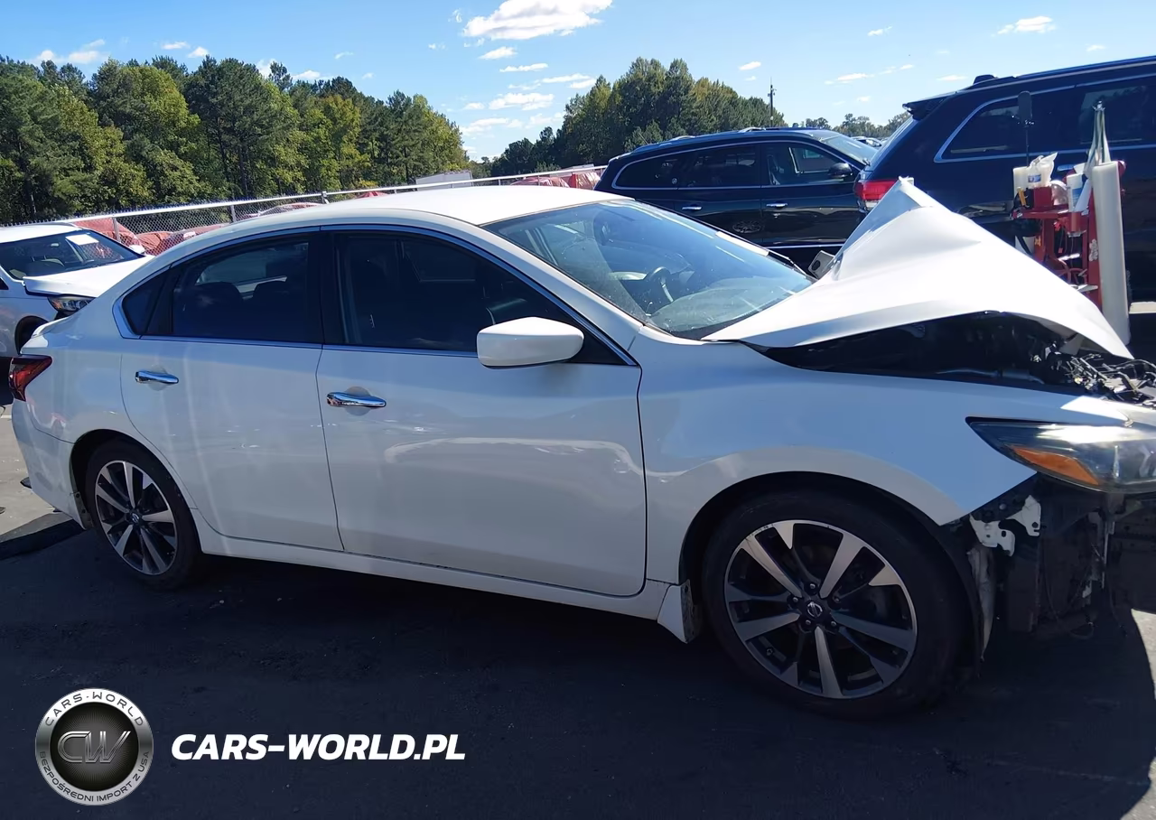 2017 Nissan Altima 2.5 Sr VIN:1N4AL3AP4HC216698 - 14