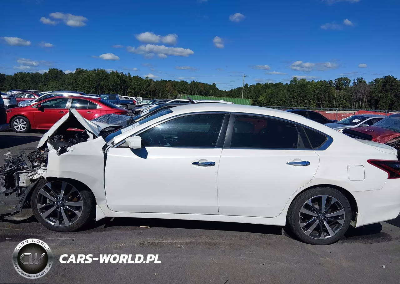 2017 Nissan Altima 2.5 Sr VIN:1N4AL3AP4HC216698 - 15