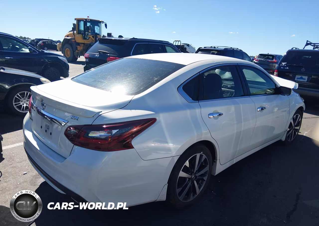 2017 Nissan Altima 2.5 Sr VIN:1N4AL3AP4HC216698 - 4