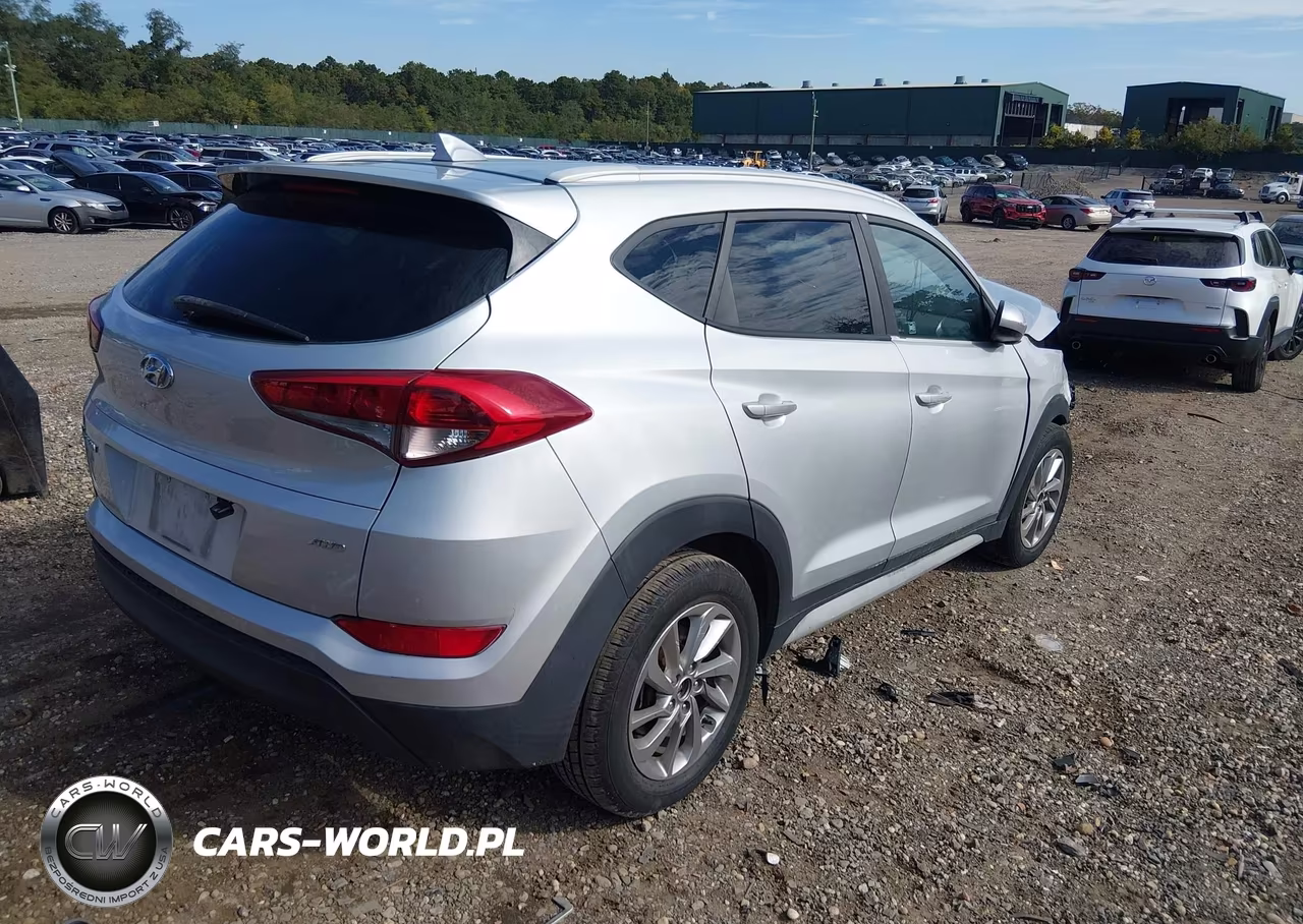 2018 Hyundai Tucson Sel VIN:KM8J3CA41JU669656 - 4