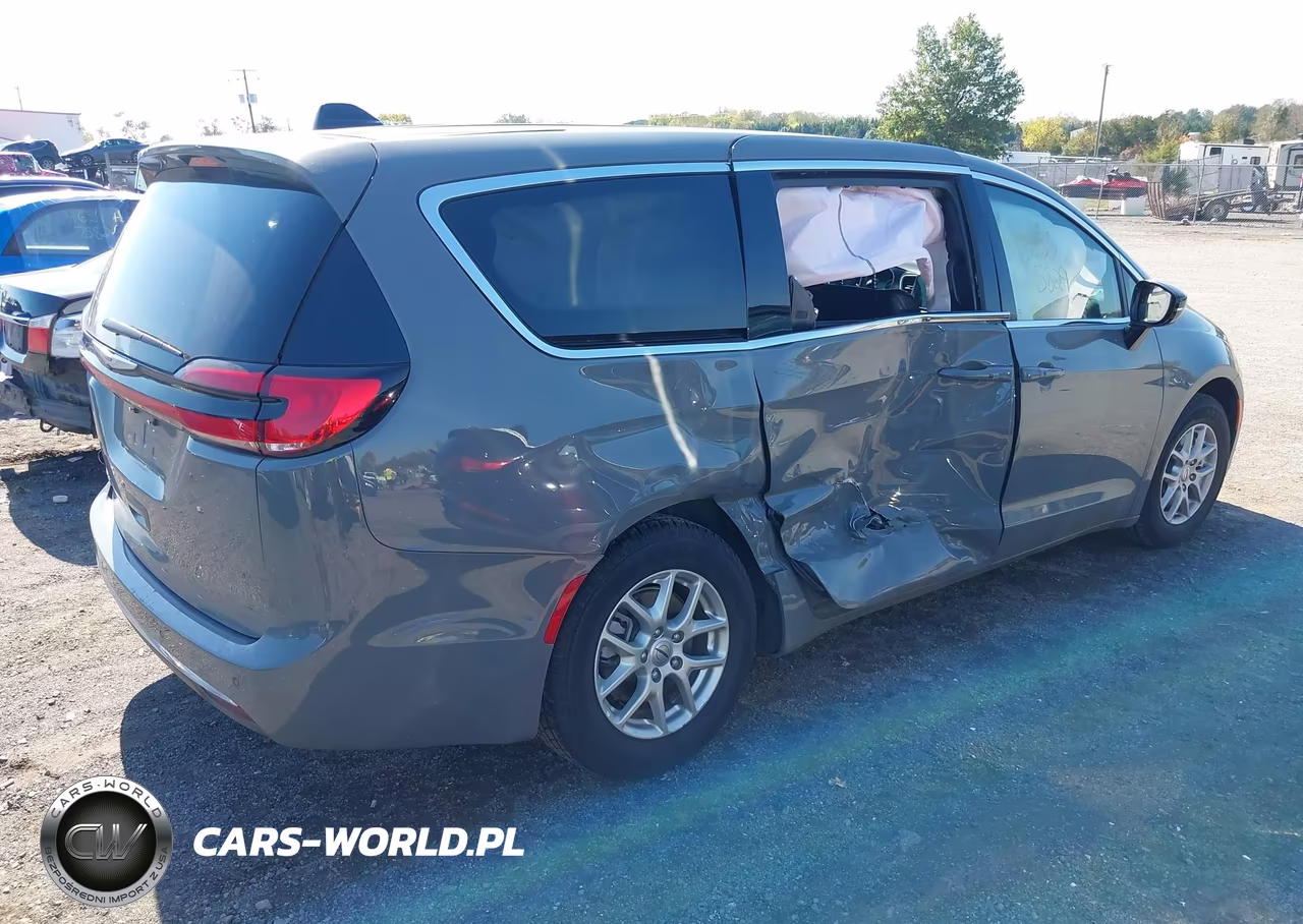 2025 Chrysler Pacifica Select VIN:2C4RC1BG6SR569832 - 4