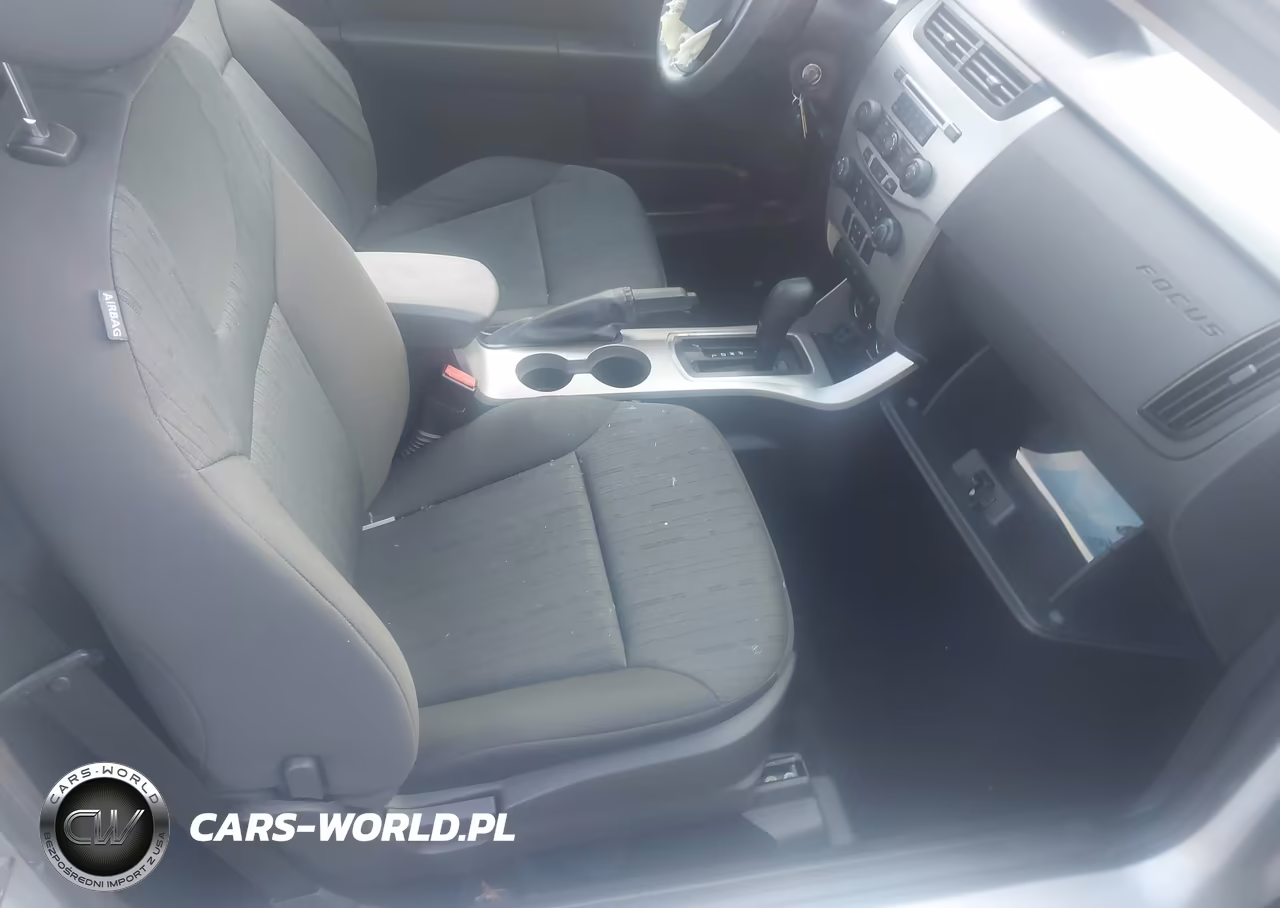 2008 Ford Focus Se-Ses VIN:1FAHP33NX8W247967 - 5