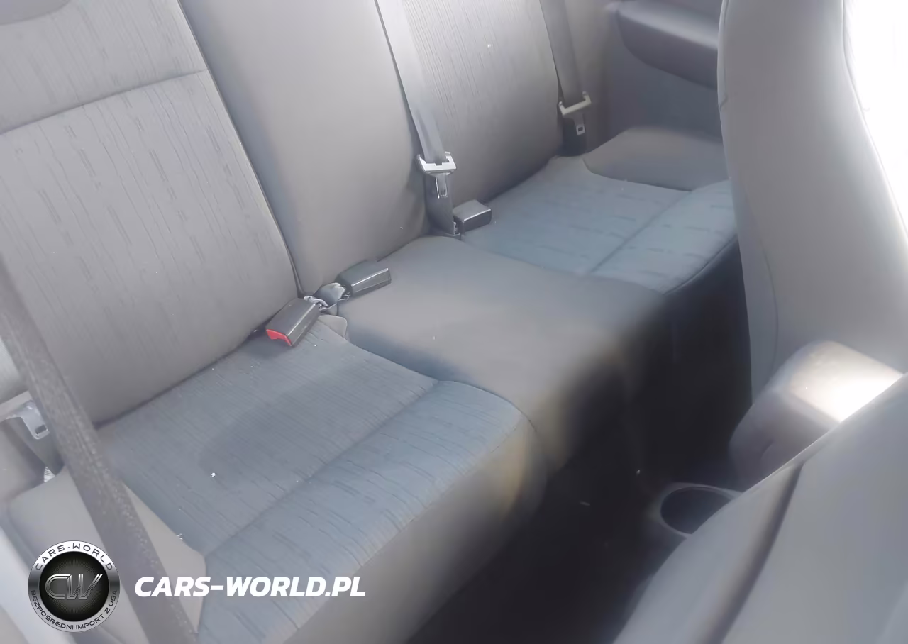 2008 Ford Focus Se-Ses VIN:1FAHP33NX8W247967 - 8