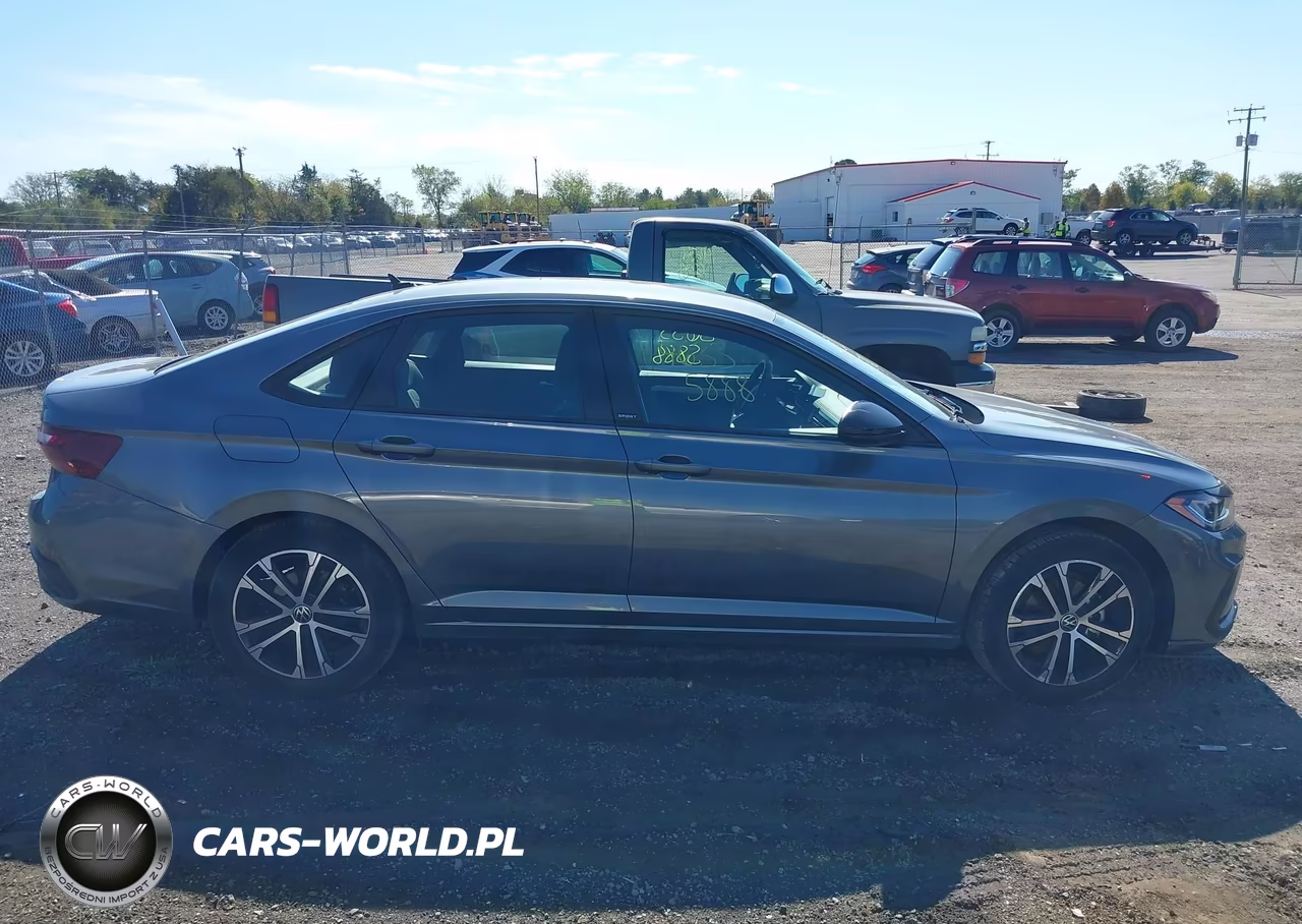 2025 Volkswagen Jetta 1.5T Sport VIN:3VWBX7BU6SM012714 - 13