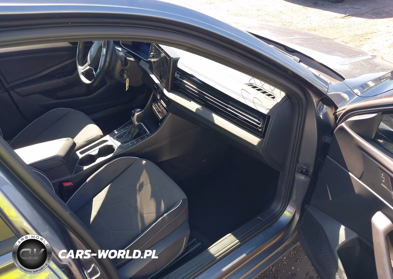 2025 Volkswagen Jetta 1.5T Sport VIN:3VWBX7BU6SM012714 - 5