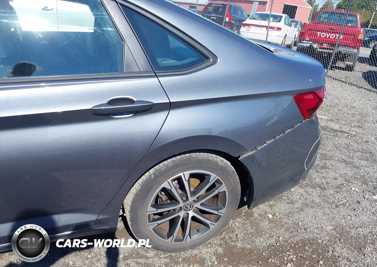 2025 Volkswagen Jetta 1.5T Sport VIN:3VWBX7BU6SM012714 - 6