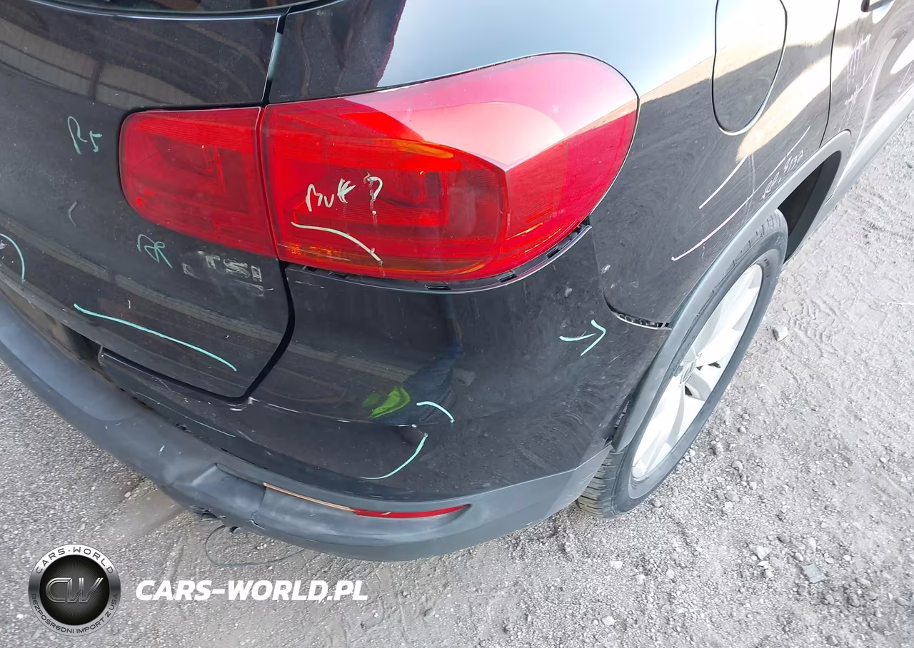 2017 Volkswagen Tiguan 2.0T Wolfsburg Edition VIN:WVGSV7AX4HK016549 - 17