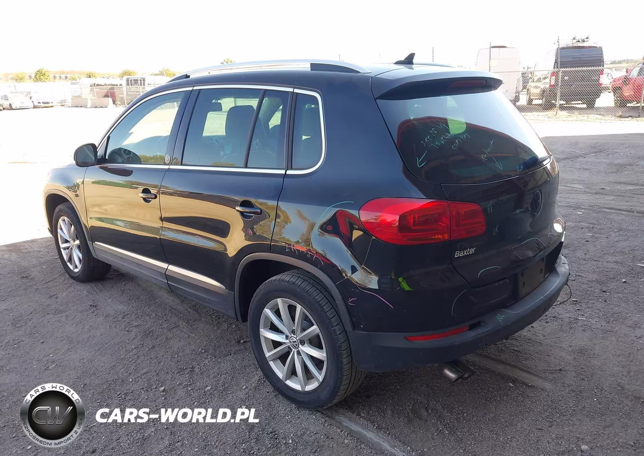 2017 Volkswagen Tiguan 2.0T Wolfsburg Edition VIN:WVGSV7AX4HK016549 - 3