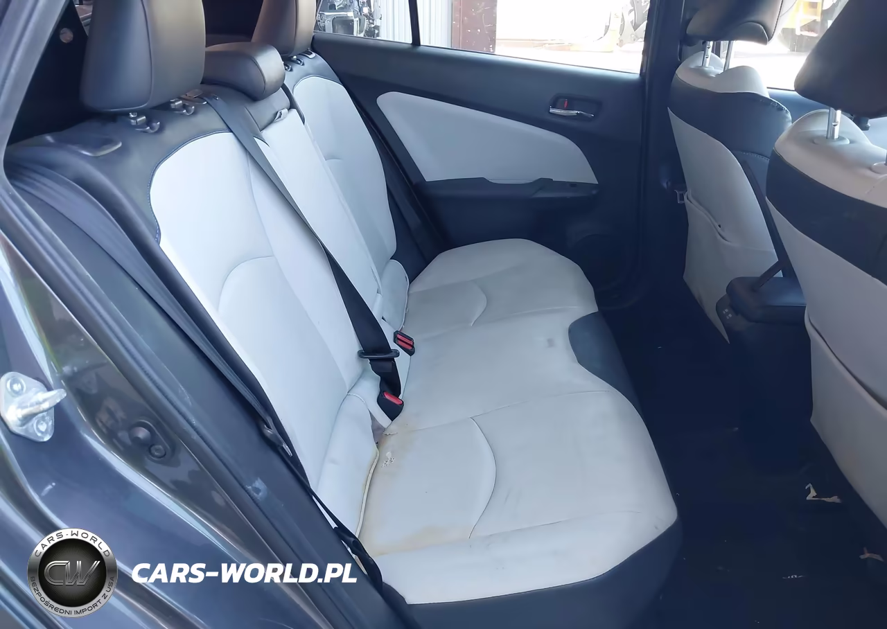 2019 Toyota Prius Limited VIN:JTDKARFU3K3088662 - 8