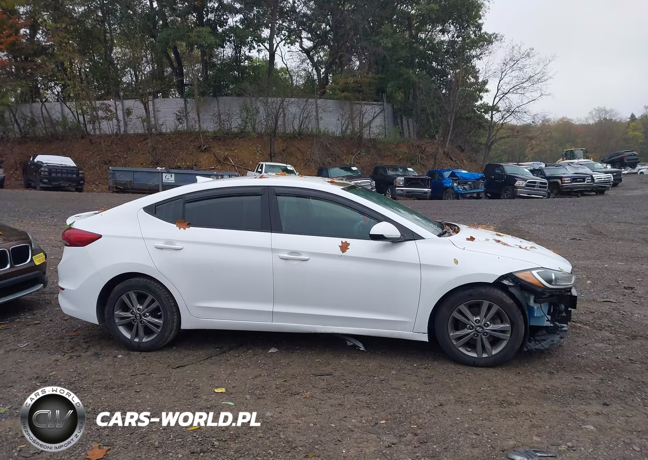 2017 Hyundai Elantra Se VIN:5NPD84LF4HH129679 - 13