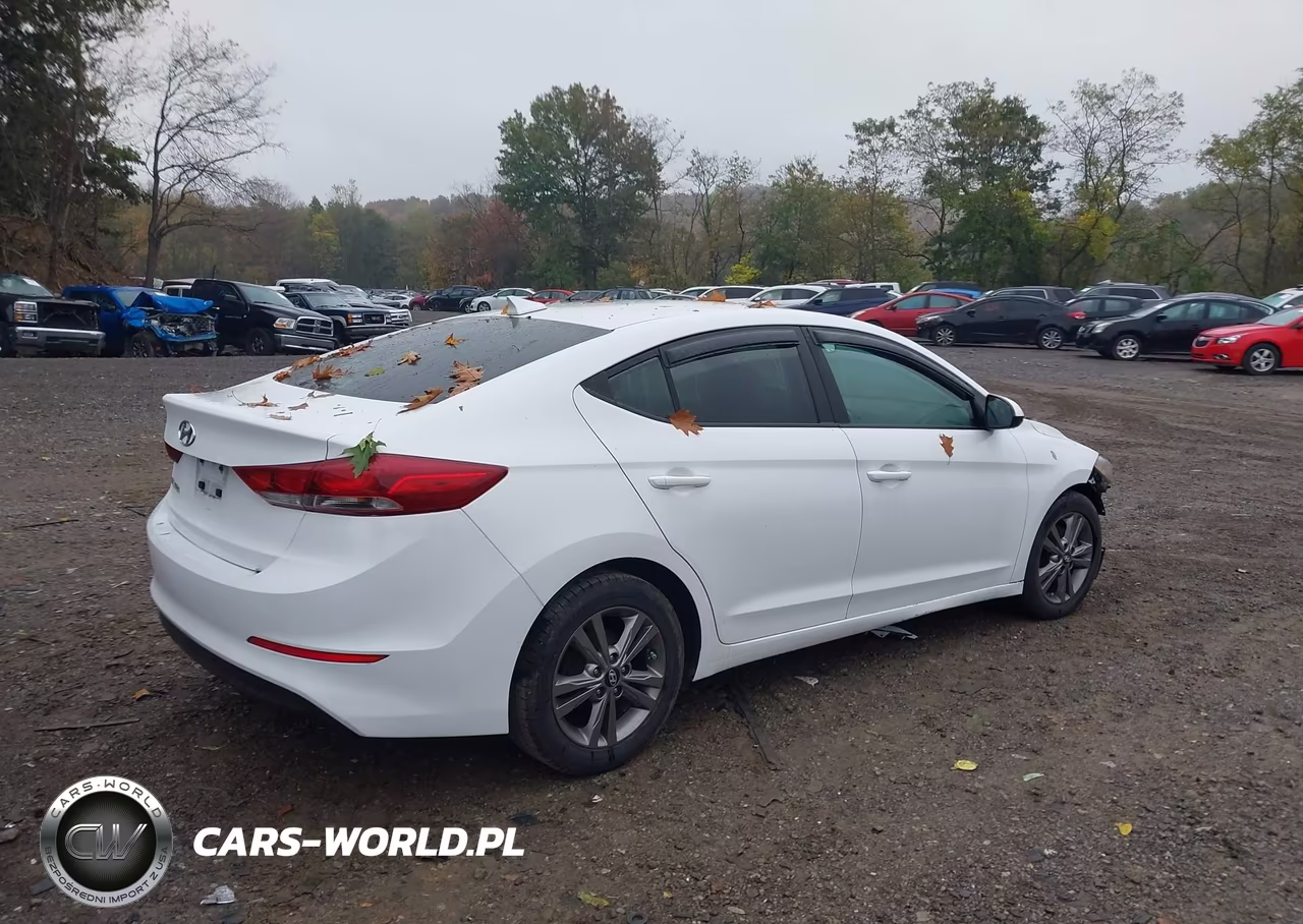 2017 Hyundai Elantra Se VIN:5NPD84LF4HH129679 - 4