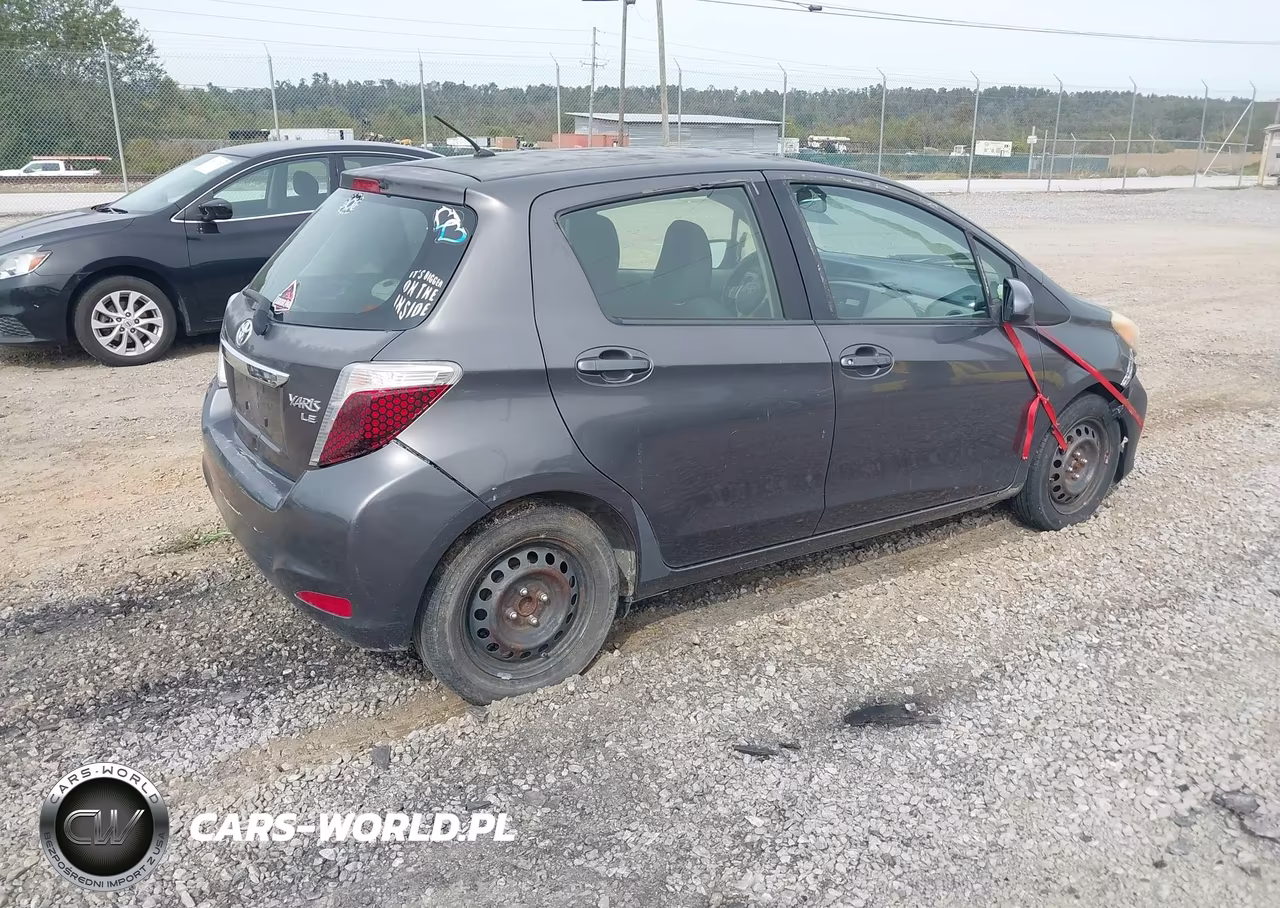 2013 Toyota Yaris Le VIN:JTDKTUD34DD543989 - 4