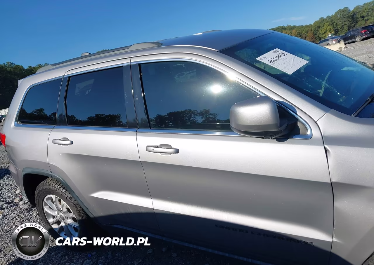 2014 Jeep Grand Cherokee Laredo VIN:1C4RJFAGXEC391831 - 13