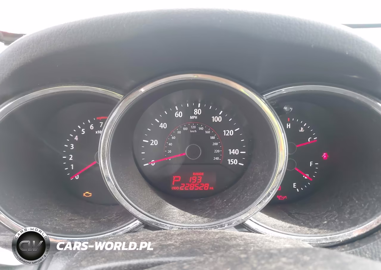2012 Kia Sorento Lx V6 VIN:5XYKT4A2XCG197779 - 7