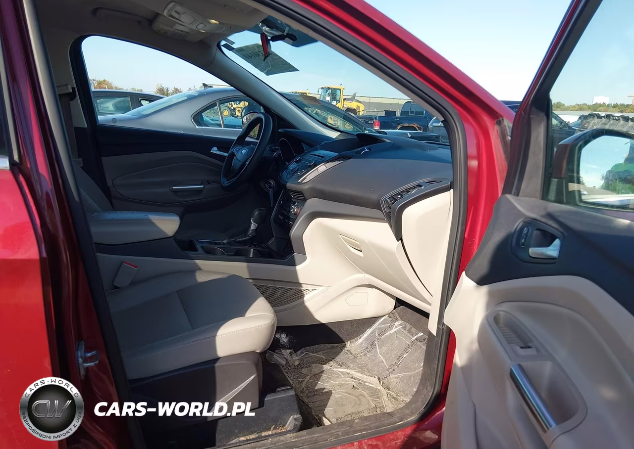 2017 Ford Escape Se VIN:1FMCU9GD8HUA12184 - 5