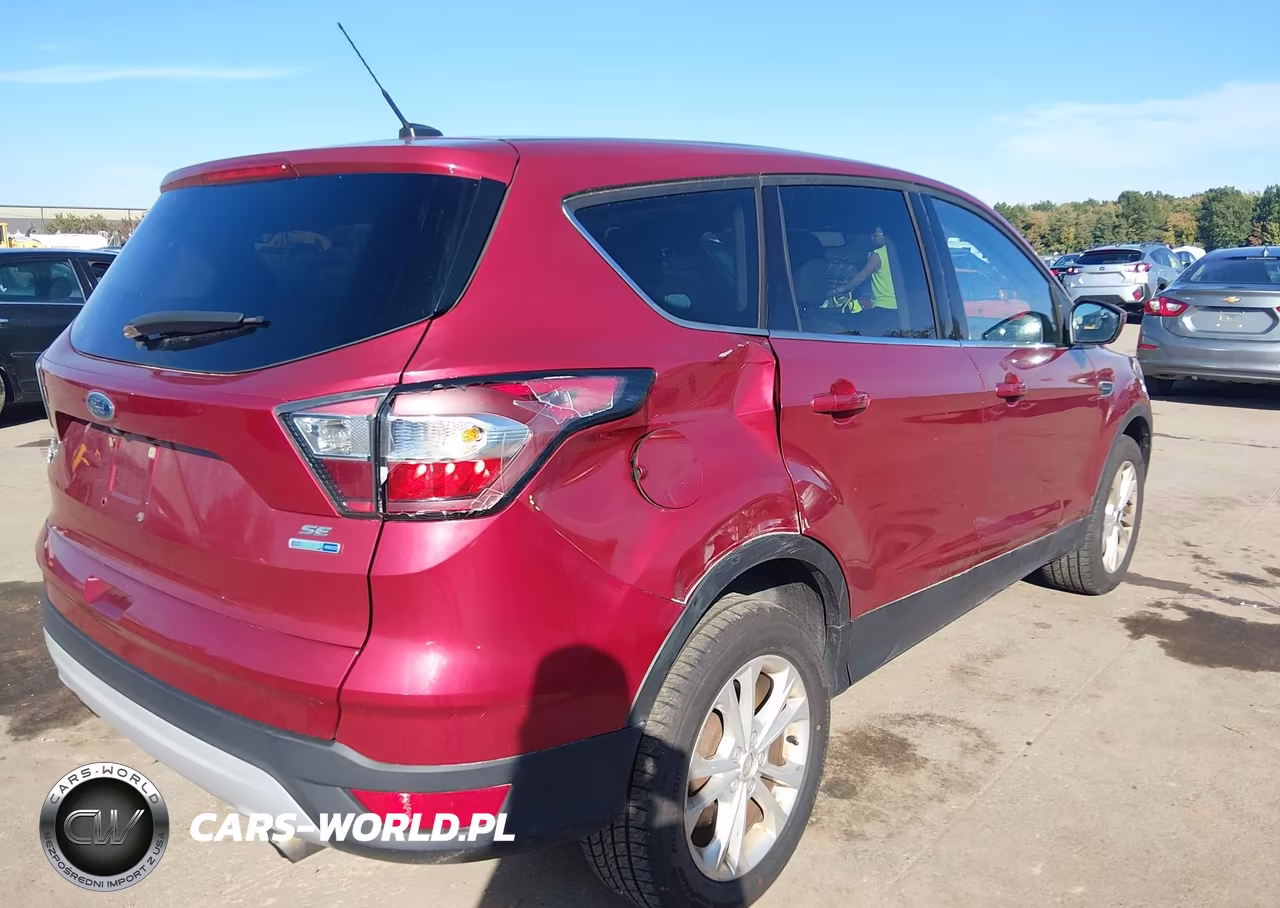 2017 Ford Escape Se VIN:1FMCU9GD8HUA12184 - 6