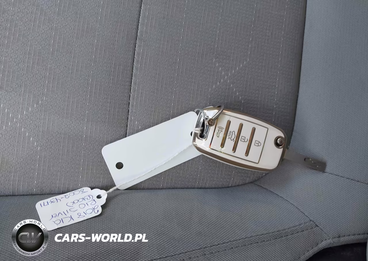 2018 Kia Rio Lx-S VIN:3KPA24ABXJE098002 - 11