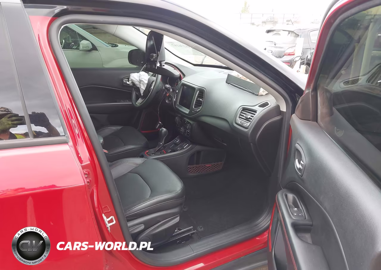 2018 Jeep Compass Trailhawk 4X4 VIN:3C4NJDDB0JT482625 - 5