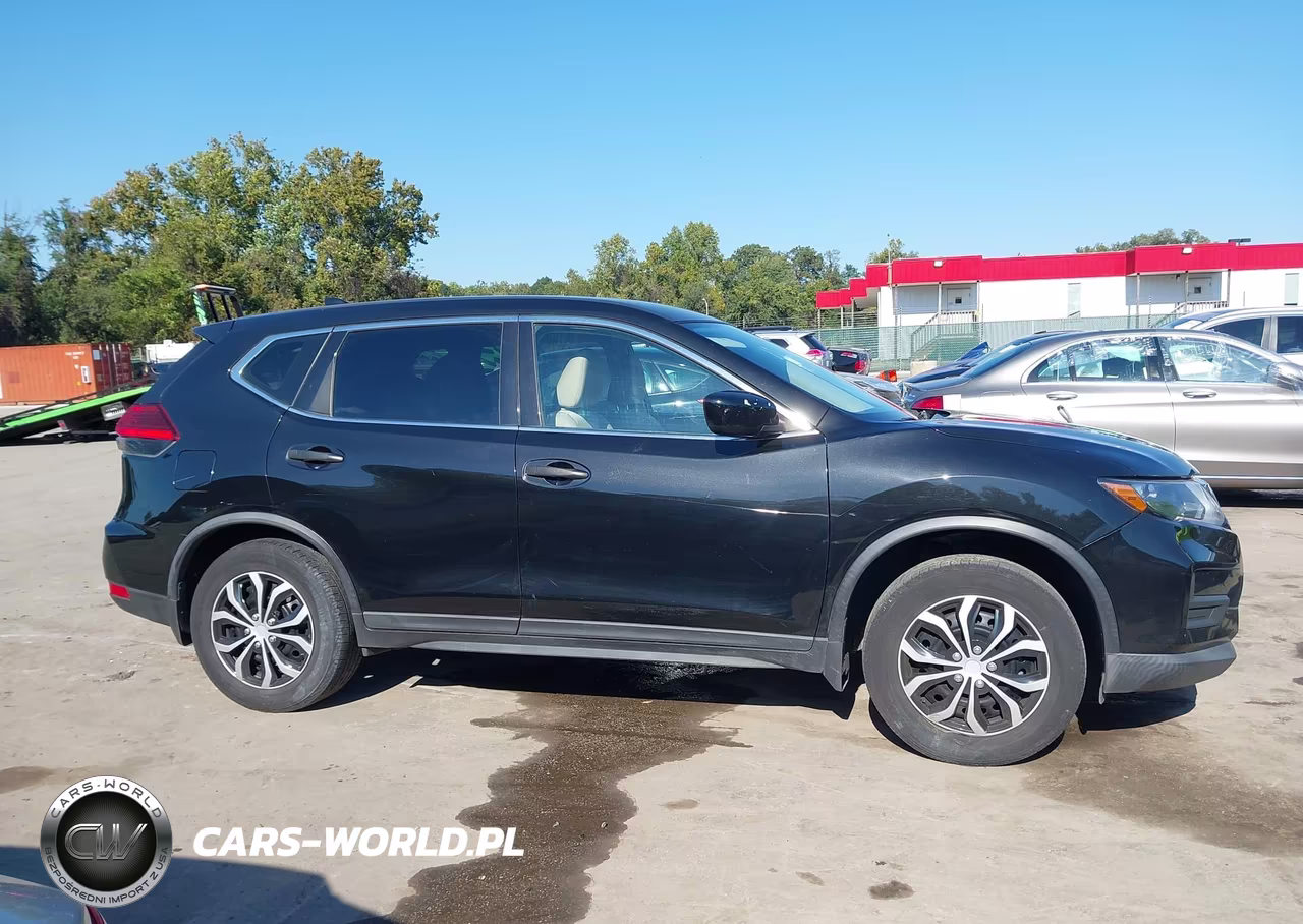 2017 Nissan Rogue S VIN:KNMAT2MV9HP538647 - 14