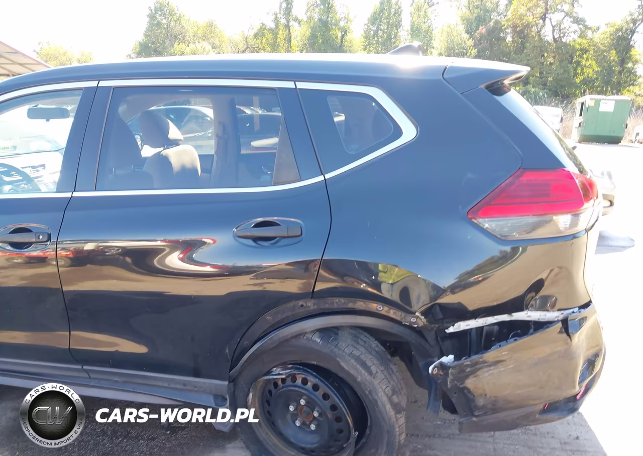 2017 Nissan Rogue S VIN:KNMAT2MV9HP538647 - 18