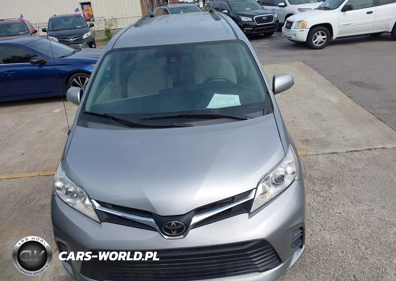 2018 Toyota Sienna Le 8 Passenger VIN:5TDKZ3DC6JS954674 - 6