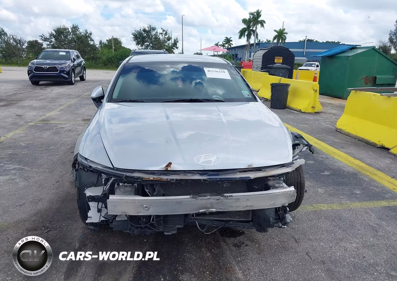 2025 Hyundai Sonata Sel VIN:KMHL64JA3SA456822 - 12