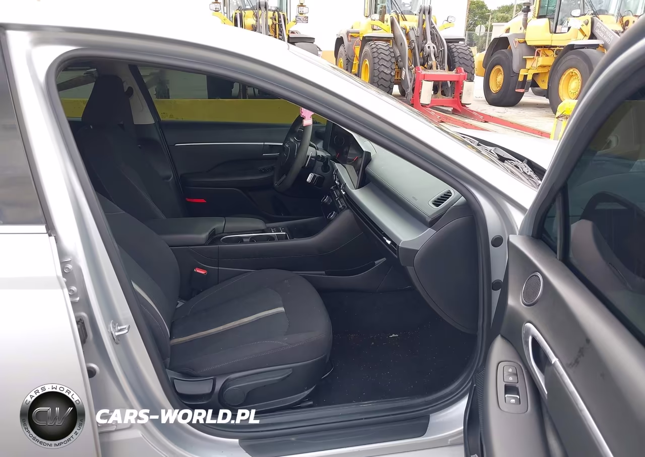 2025 Hyundai Sonata Sel VIN:KMHL64JA3SA456822 - 5