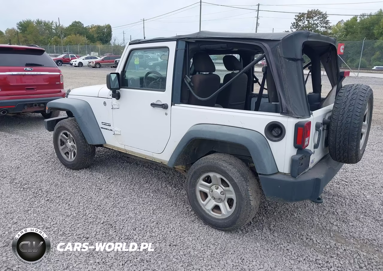 2011 Jeep Wrangler Sport VIN:1J4AA2D14BL577819 - 3