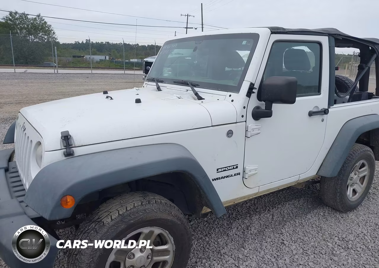 2011 Jeep Wrangler Sport VIN:1J4AA2D14BL577819 - 6